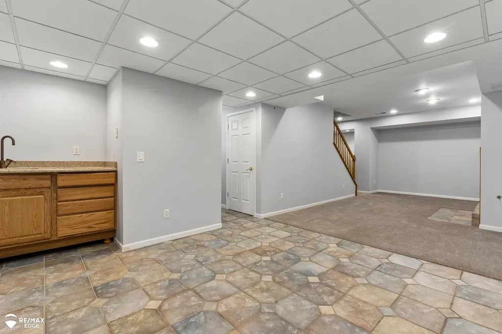 3333 Nell Rose Court Royal Oak City MI 48073