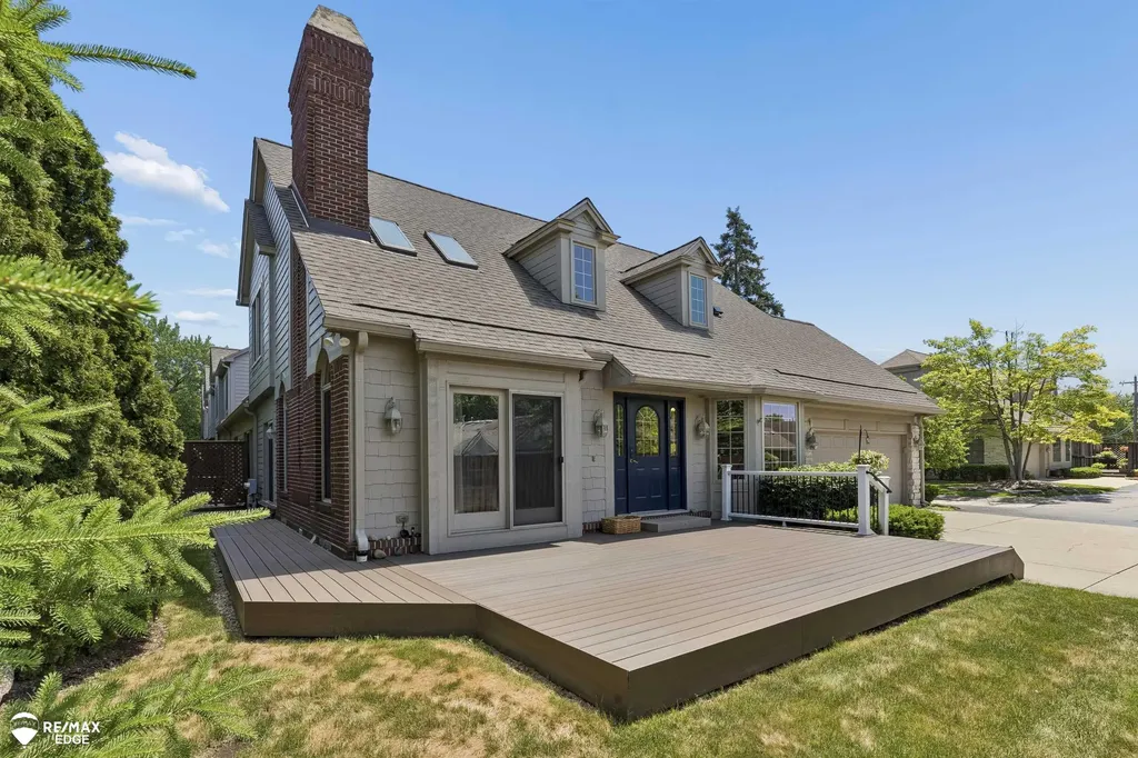 3333 Nell Rose Court Royal Oak City MI 48073