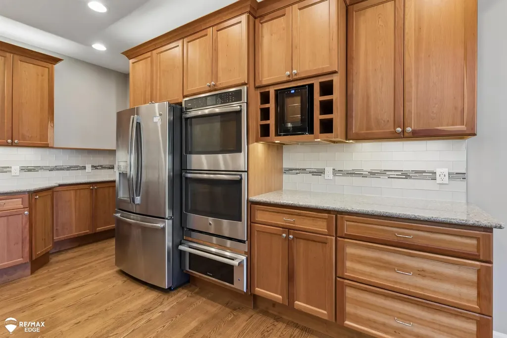 3333 Nell Rose Court Royal Oak City MI 48073
