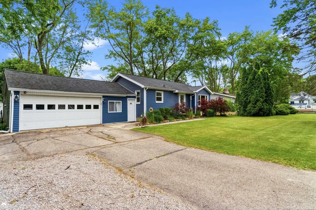2495 W Wilson Road Vienna Charter Township MI 48420