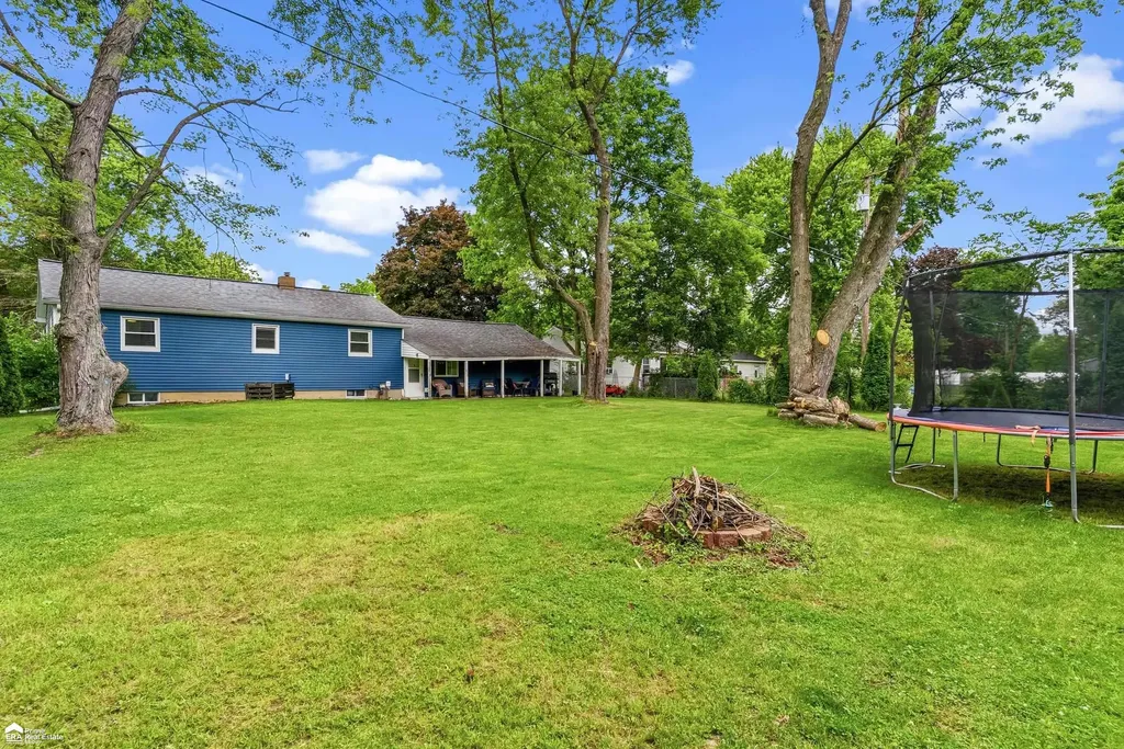2495 W Wilson Road Vienna Charter Township MI 48420
