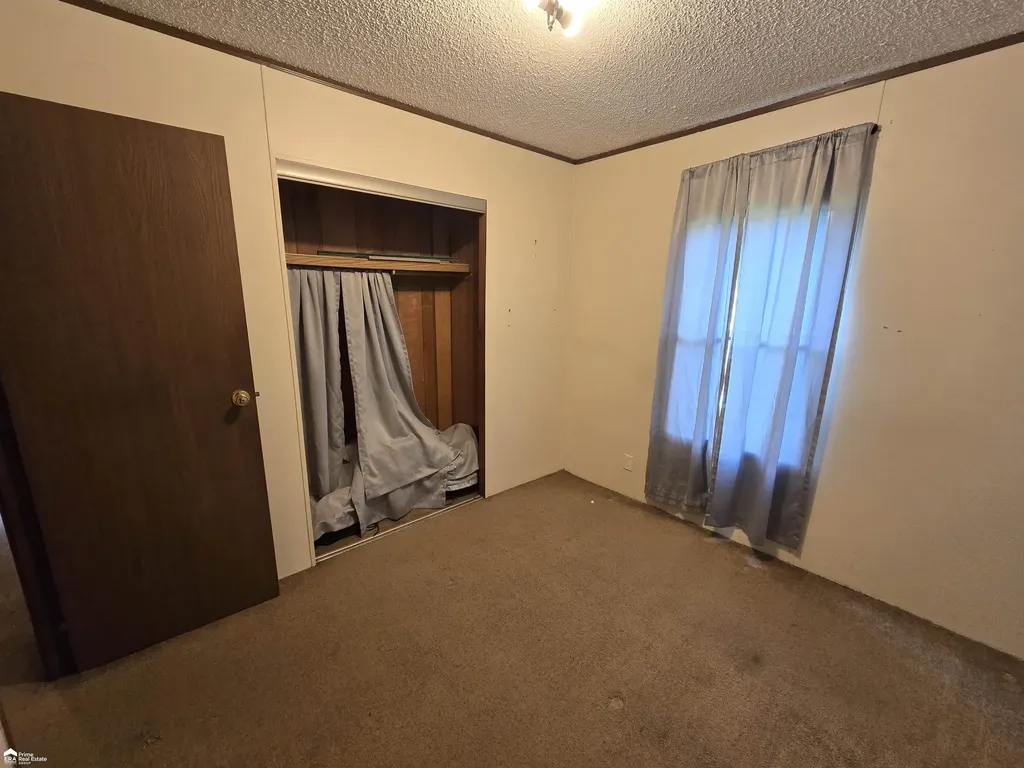 329 King George Iii Drive Flint Charter Township MI 48507