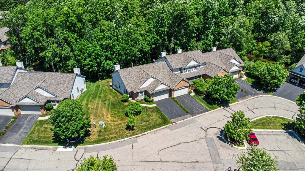 6015 Augusta Court Holly Township MI 48439