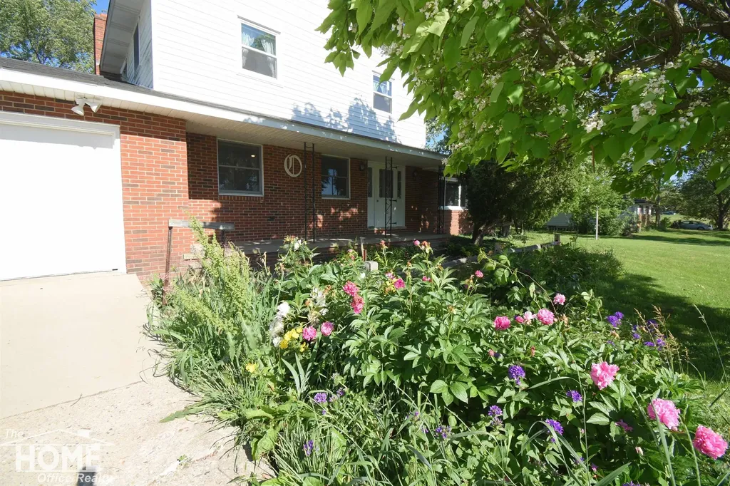 6923 S Byron Road Vernon Township MI 48429