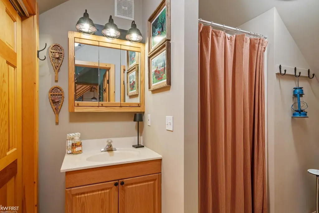 1580 Blackberry Trail Pleasantview Township MI 49740