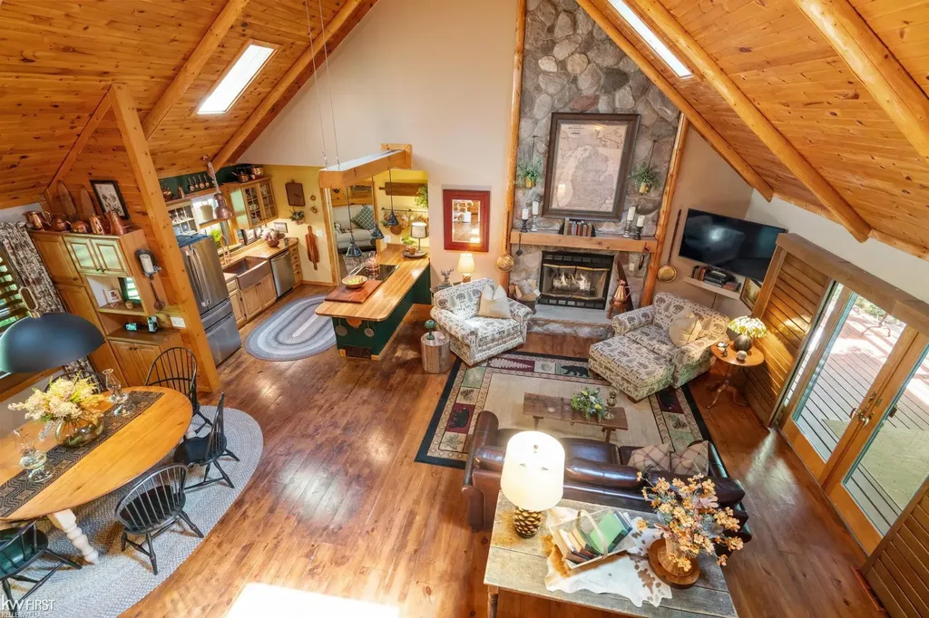 1580 Blackberry Trail Pleasantview Township MI 49740