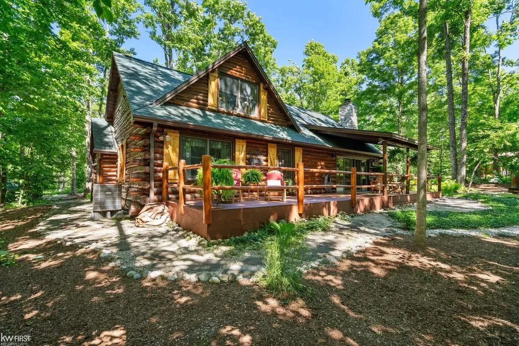 1580 Blackberry Trail Pleasantview Township MI 49740