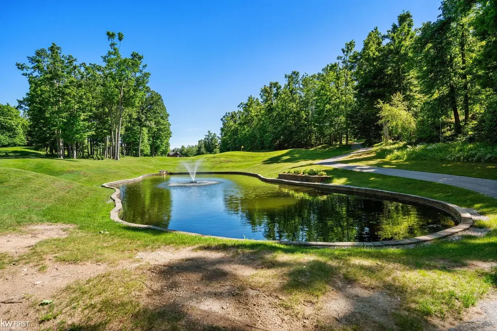 1580 Blackberry Trail Pleasantview Township MI 49740