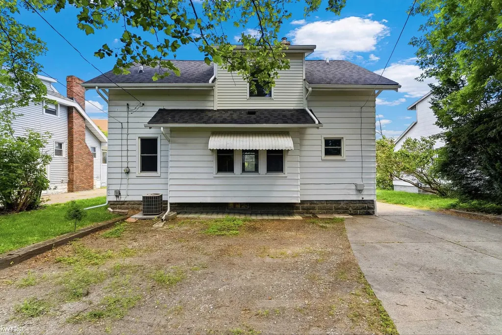 617 Dupont Street Flint City MI 48504