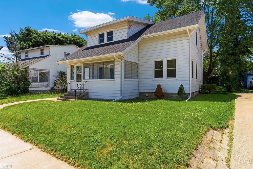 617 Dupont Street Flint City MI 48504