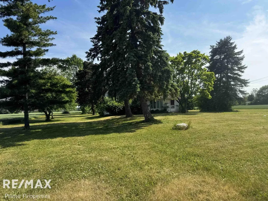 5154 Hess Road Buena Vista Charter Township MI 48601