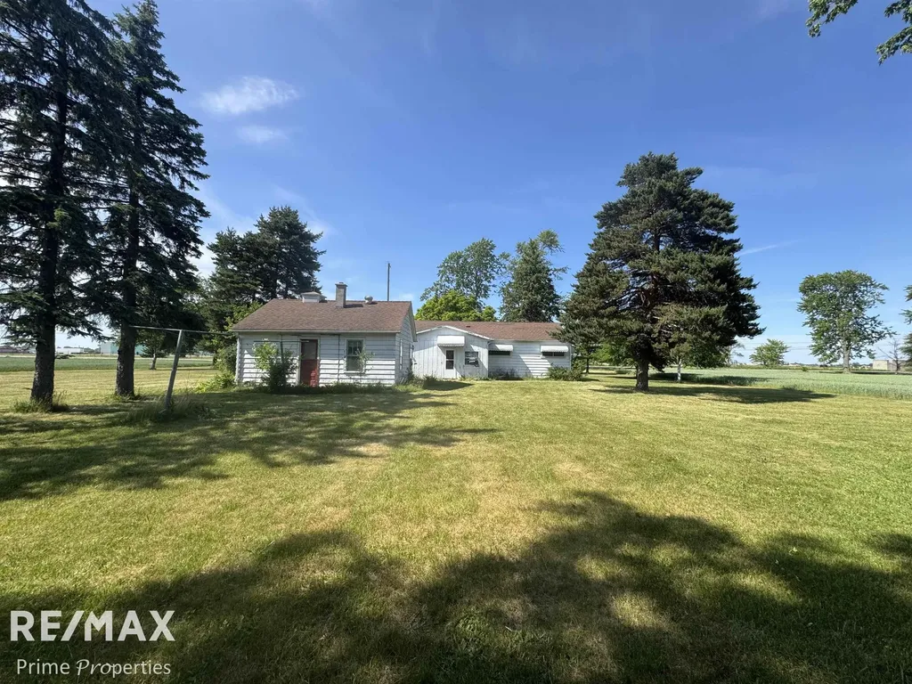 5154 Hess Road Buena Vista Charter Township MI 48601