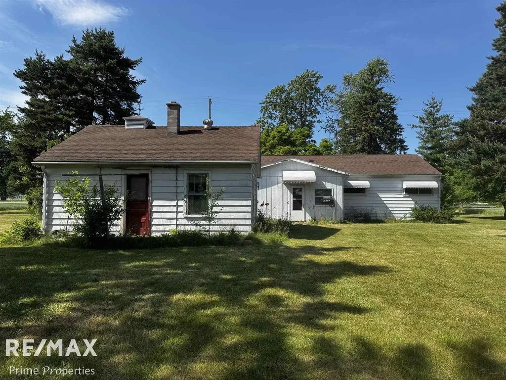 5154 Hess Road Buena Vista Charter Township MI 48601