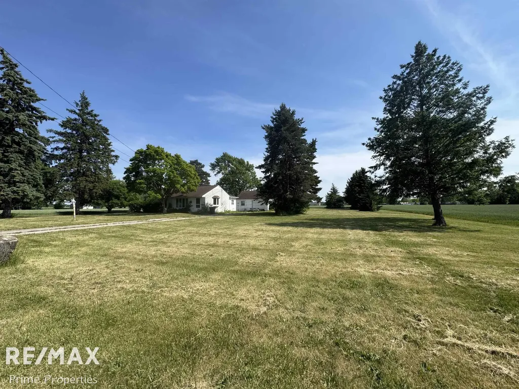 5154 Hess Road Buena Vista Charter Township MI 48601
