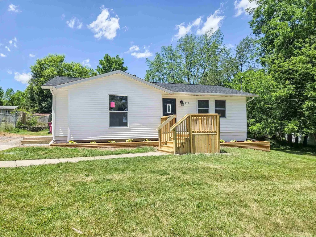 848 Alger Street Owosso City MI 48867