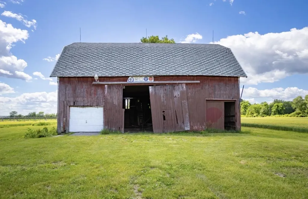 1711 N Sheridan Road Venice Township MI 48849