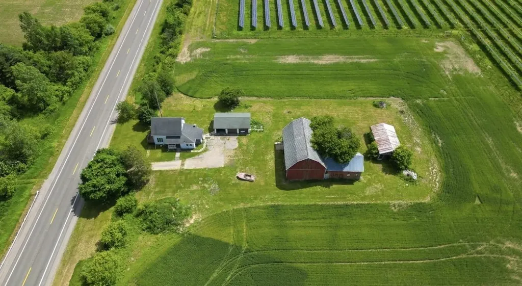 1711 N Sheridan Road Venice Township MI 48849