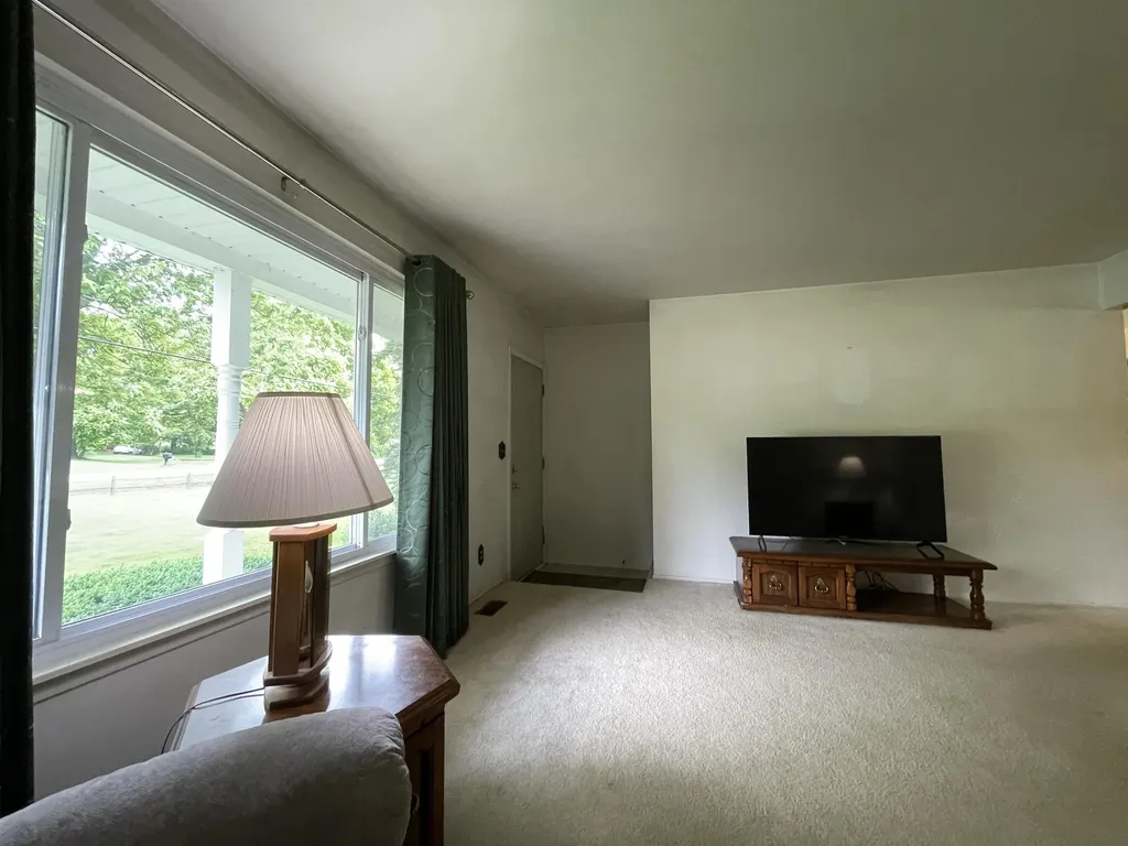 12055 W Lennon Road Clayton Charter Township MI 48449