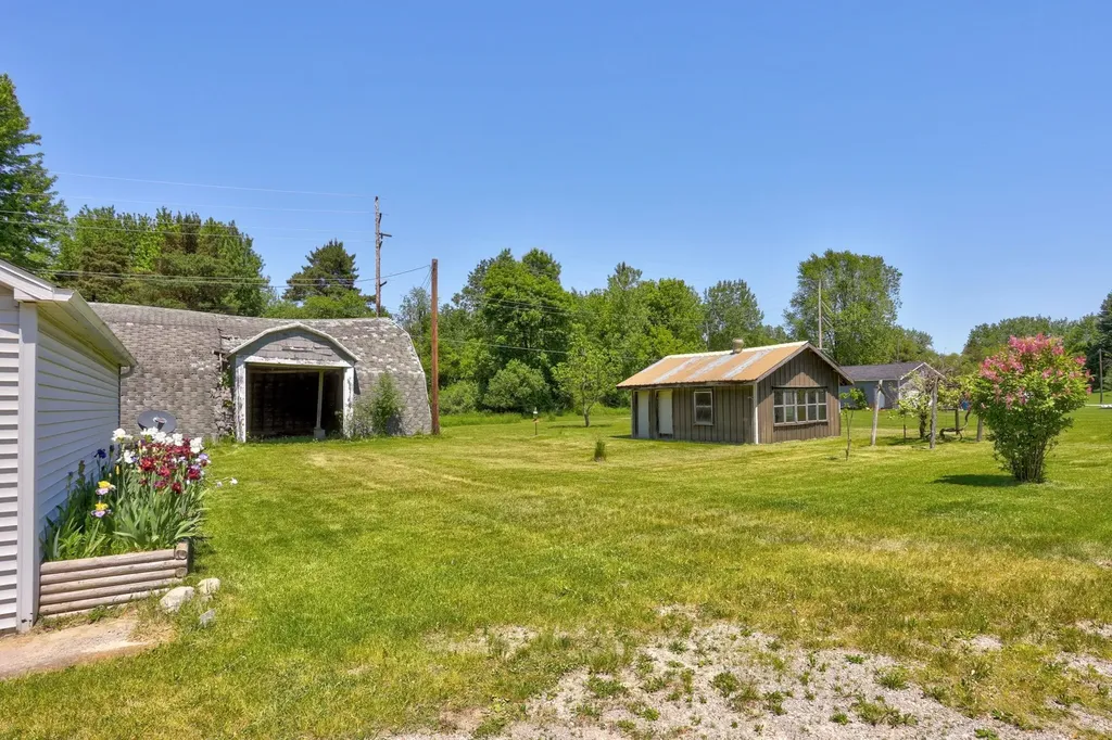 359 Gaway Street Vassar Township MI 48768