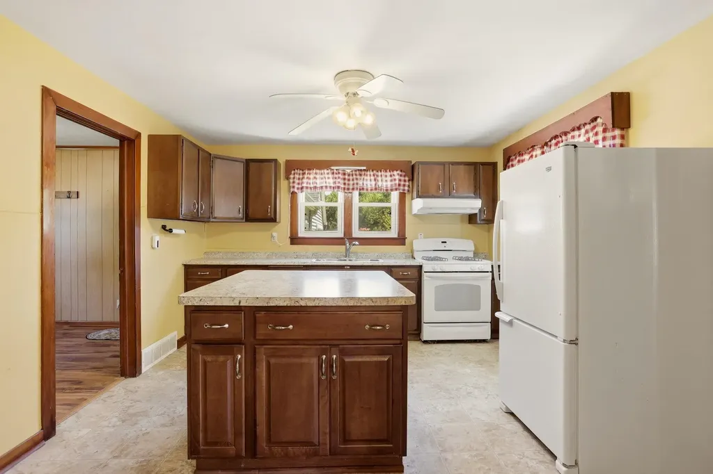 359 Gaway Street Vassar Township MI 48768