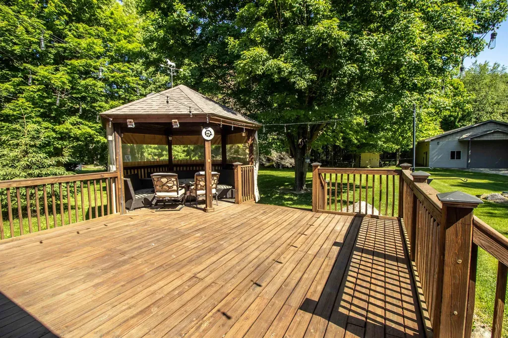 5090 W Frances Road Vienna Charter Township MI 48420