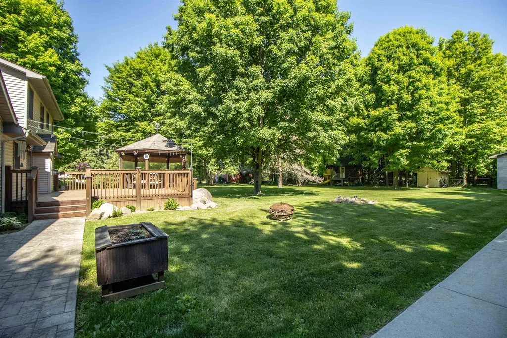 5090 W Frances Road Vienna Charter Township MI 48420