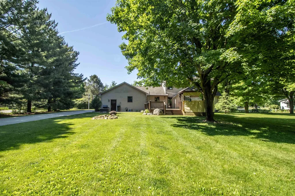 5090 W Frances Road Vienna Charter Township MI 48420