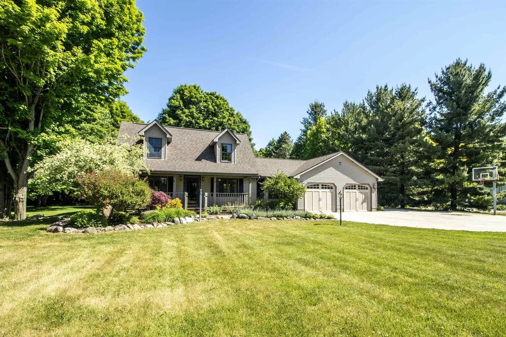 5090 W Frances Road Vienna Charter Township MI 48420