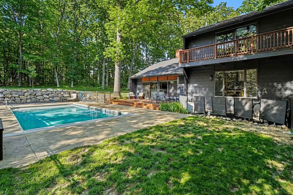 5143 Green Meadows Road Grand Blanc Charter Township MI 48439