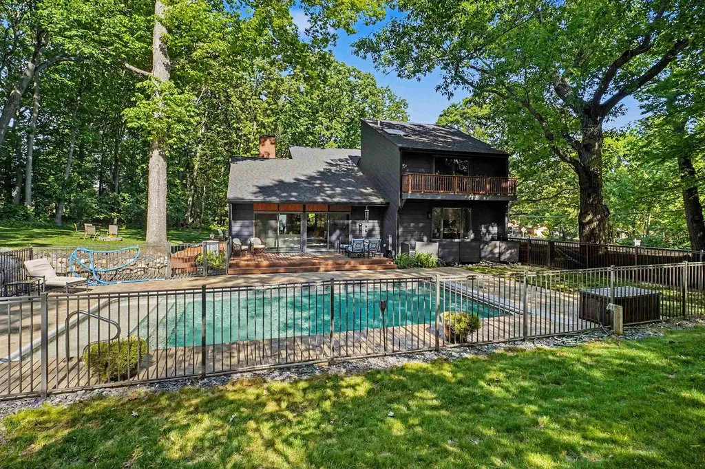 5143 Green Meadows Road Grand Blanc Charter Township MI 48439