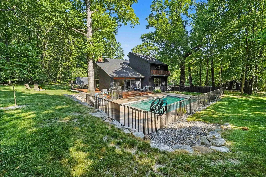 5143 Green Meadows Road Grand Blanc Charter Township MI 48439