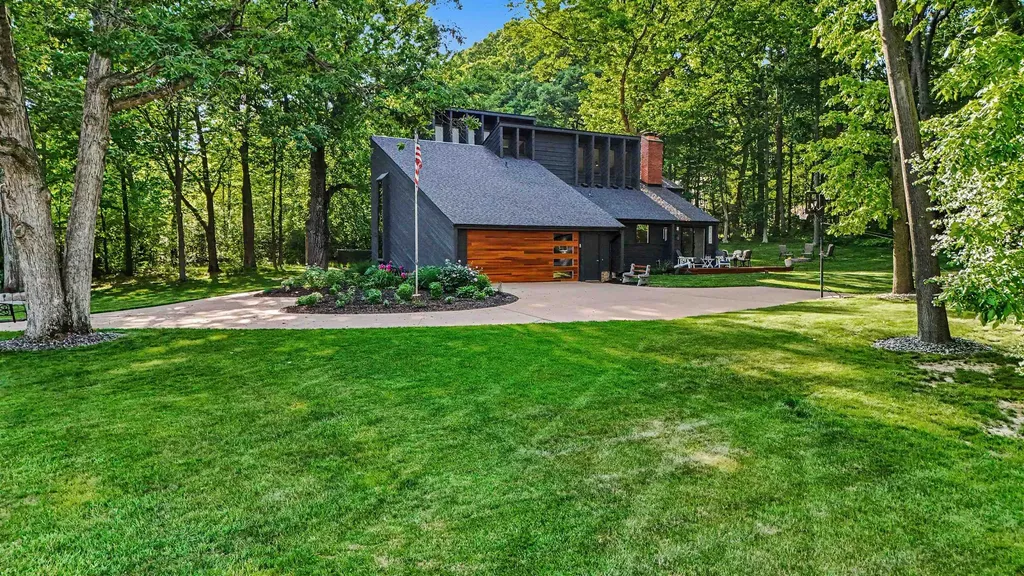 5143 Green Meadows Road Grand Blanc Charter Township MI 48439