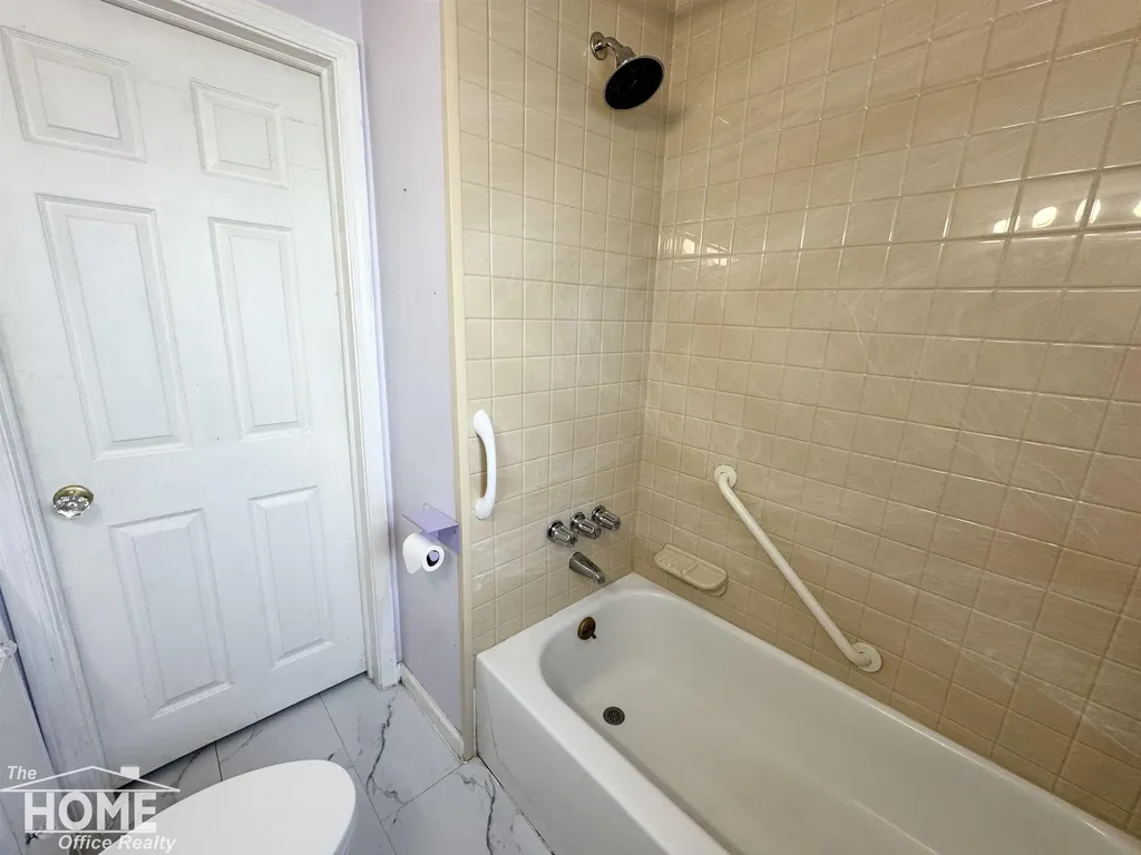 426 E Webster Street Ferndale City MI 48220