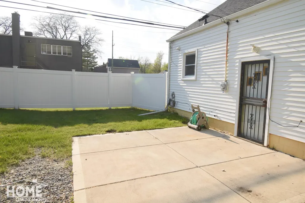 426 E Webster Street Ferndale City MI 48220