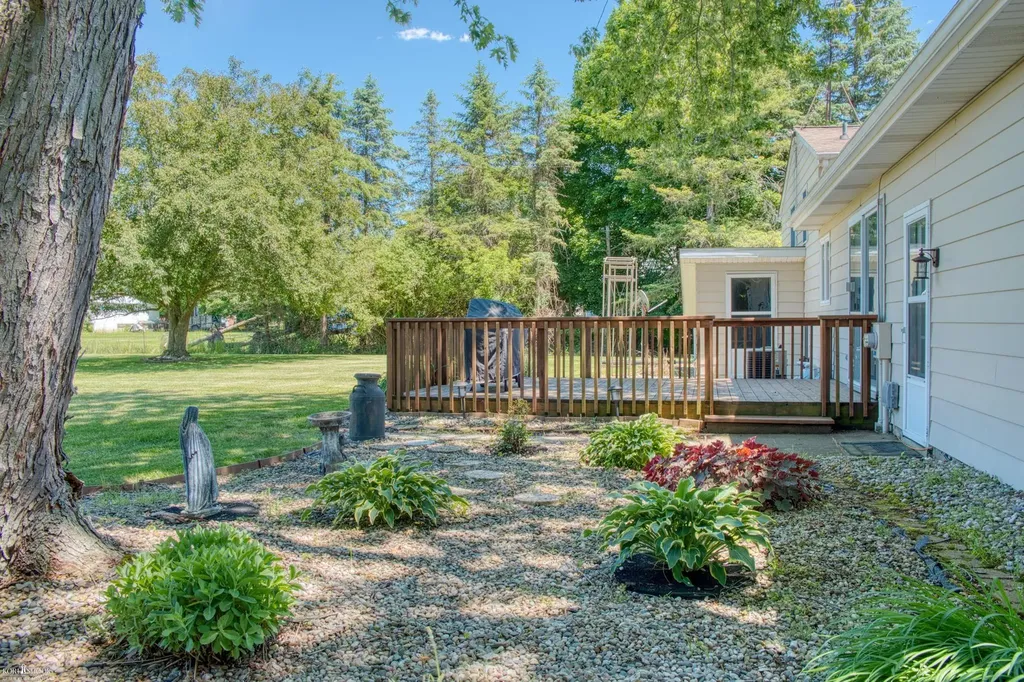 1300 W Hibbard Road Owosso Charter Township MI 48867