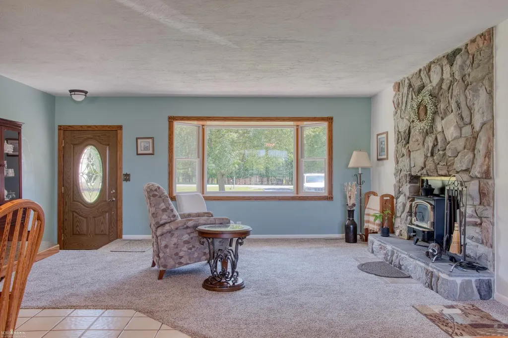 1300 W Hibbard Road Owosso Charter Township MI 48867