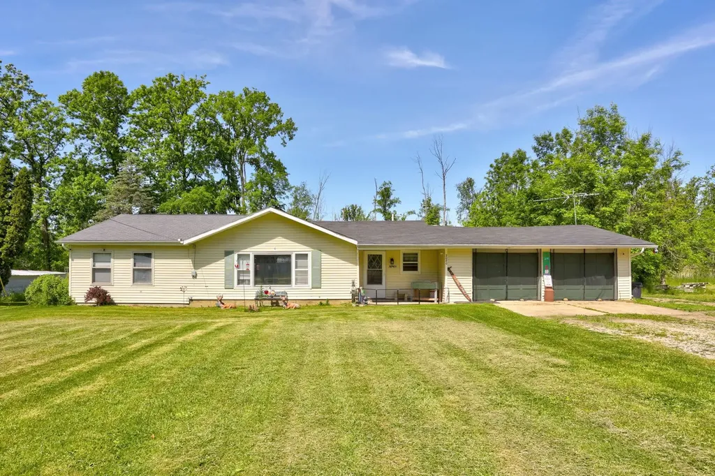 2080 S Sheridan Road Juniata Township MI 48723