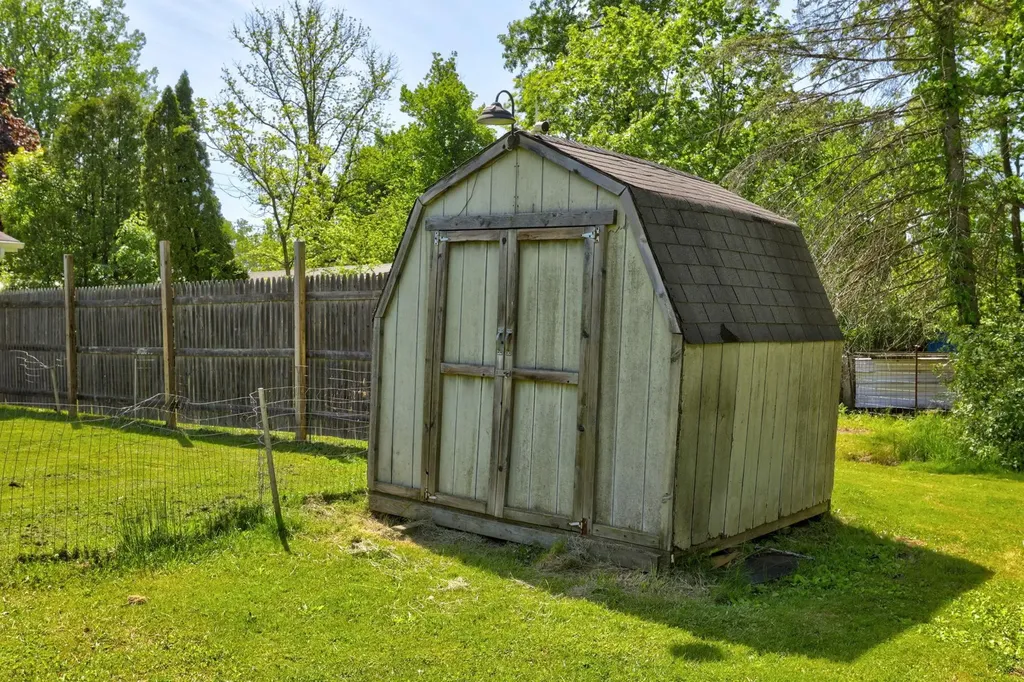 2080 S Sheridan Road Juniata Township MI 48723