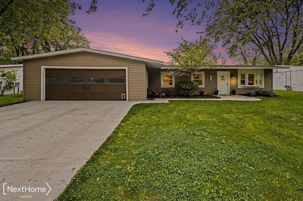 6183 Springdale Boulevard Grand Blanc Charter Township MI 48439