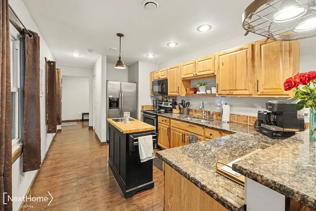 6183 Springdale Boulevard Grand Blanc Charter Township MI 48439