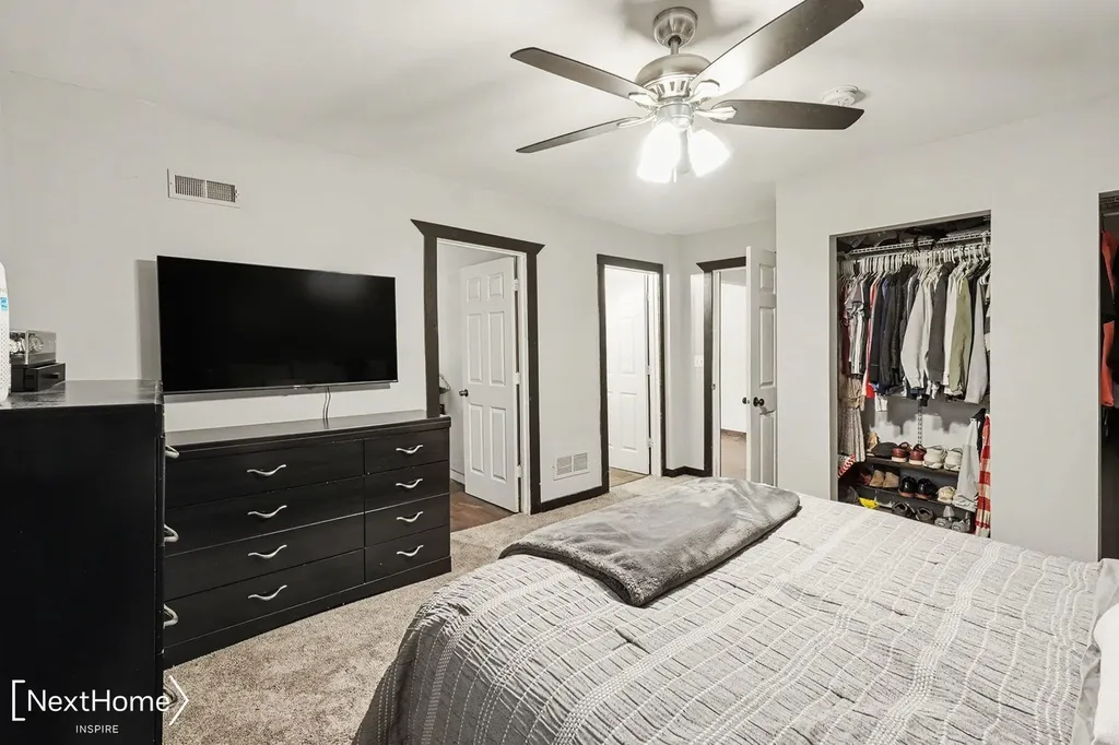 6183 Springdale Boulevard Grand Blanc Charter Township MI 48439