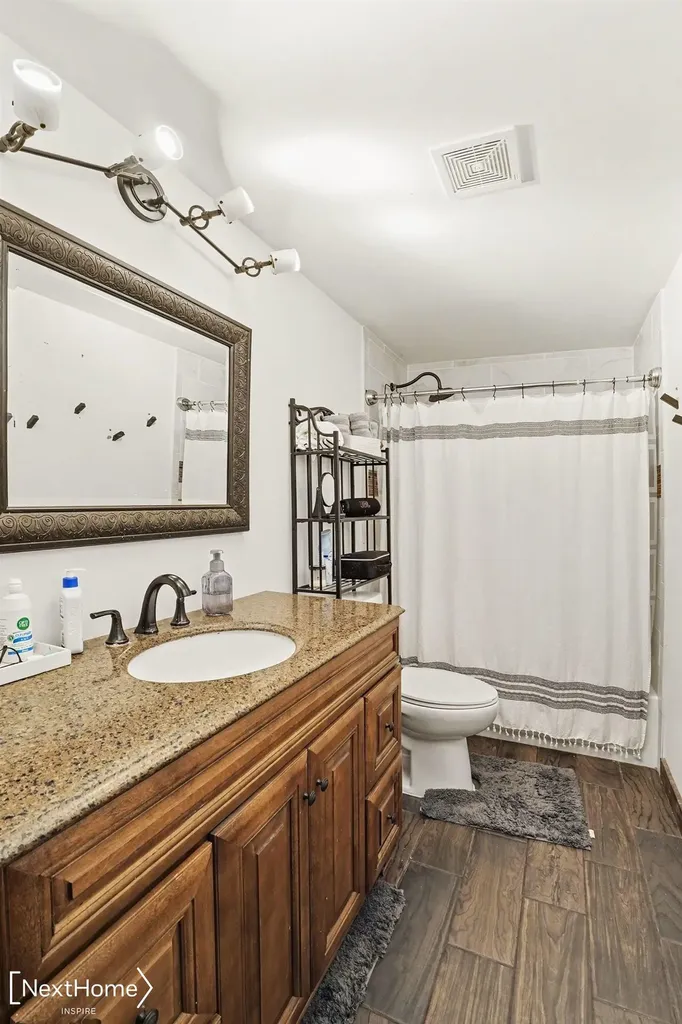 6183 Springdale Boulevard Grand Blanc Charter Township MI 48439