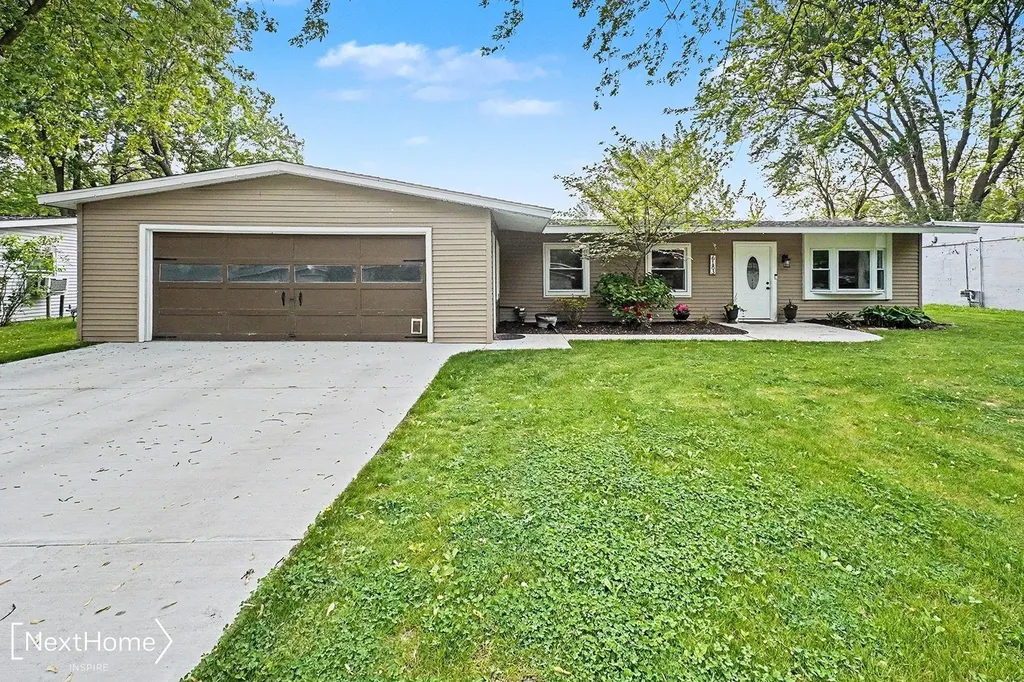 6183 Springdale Boulevard Grand Blanc Charter Township MI 48439