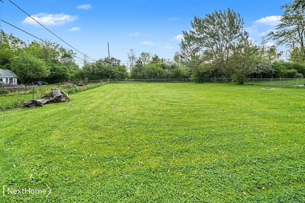6183 Springdale Boulevard Grand Blanc Charter Township MI 48439