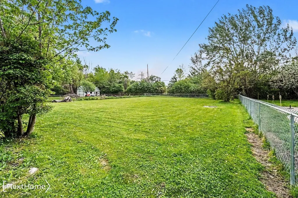 6183 Springdale Boulevard Grand Blanc Charter Township MI 48439