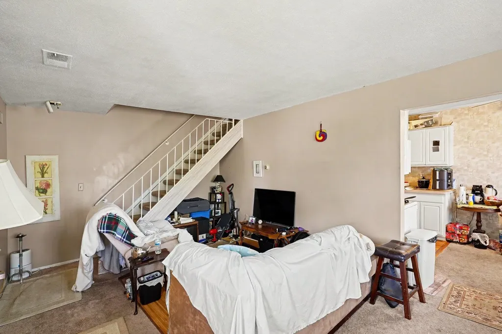 39762 Village Wood Circle Novi City MI 48375