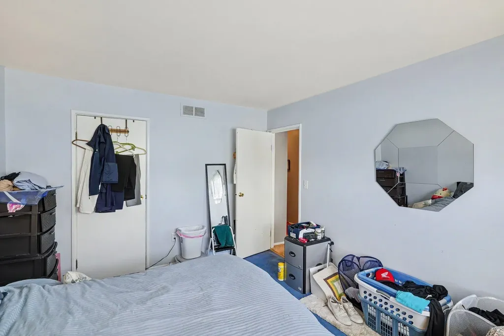 39762 Village Wood Circle Novi City MI 48375