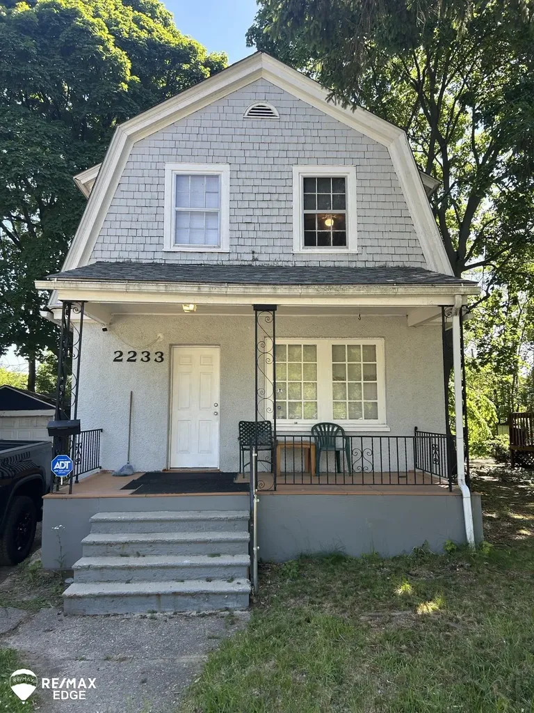 2233 Joliet Street Flint City MI 48504