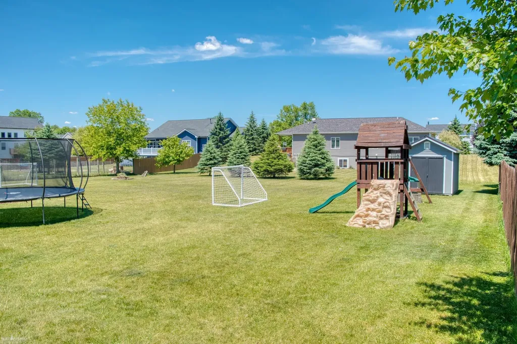 607 Doyle Road Laingsburg City MI 48848