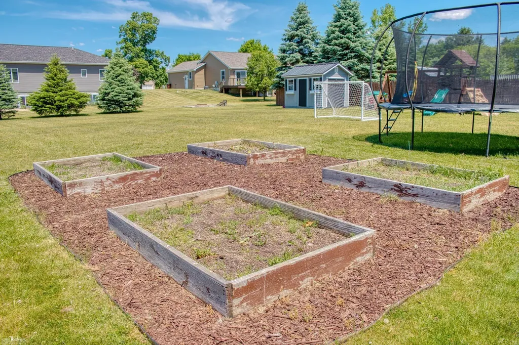 607 Doyle Road Laingsburg City MI 48848